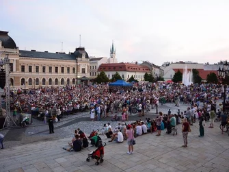 Prenájom led obrazovky v Nitre a video služby pre live stream. Prenájom led obrazovky v Nitre a video služby pre live stream.