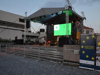 Prenájom led obrazovky v Nitre a video služby pre live stream. Prenájom led obrazovky v Nitre a video služby pre live stream.