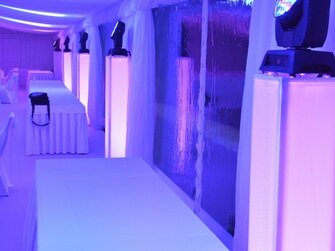 Dekoračné led osvetlenie svadobného stanuPrnájom led rotačné hlavy,led-screen-rental-exterior-interior-profi-sound-lights.