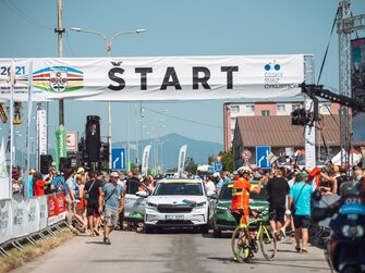 Kompletné ozvučenie ,stage,cieĺové rampy,mobilné zábrany,led oudoor led obrazovky.Kopletné ozvučenie ,stage,cieĺové rampy,mobilné zábrany,led oudoor led obrazovky.Spoločné majstrovstvá Slovenskej a Českej republiky v cestnej cyklistike 2021