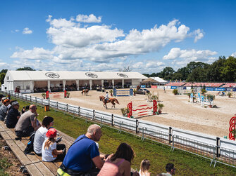 led obrazovka pronájem CZ,EQUINE SPORT CENTER OLOMOUC Světový parkur v Olomouci!