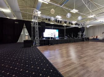 Ozvučenie kapely PARA na Inchebe v Bratislave.Christmas party ESET.