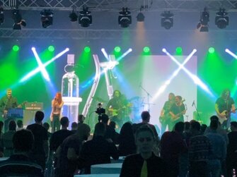 Ozvučenie kapely PARA na Inchebe v Bratislave.Christmas party ESET.