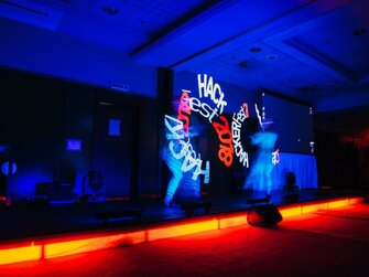 Parillasound - providing sound, light, conference systems Konferenčná technika a svetelná technika na HackerFest Slovakia