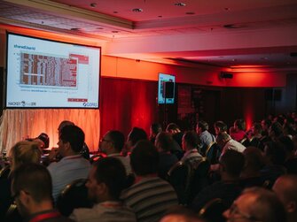 Parillasound - providing sound, light, conference systems Konferenčná technika a svetelná technika na HackerFest Slovakia