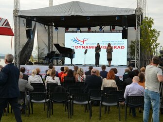 pódium 6x4m,stage 7x5m,Pro Sound & Lighting - Stage Sound & Lighting Rental