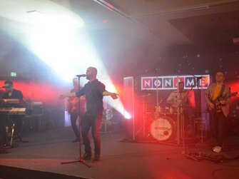 Prenajímame značkové pódia v Bratislave. Na módnu show, koncert, konferenciu alebo párty.