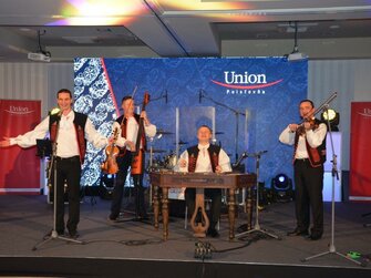 Prenajímame značkové pódia v Bratislave. Na módnu show, koncert, konferenciu alebo párty.