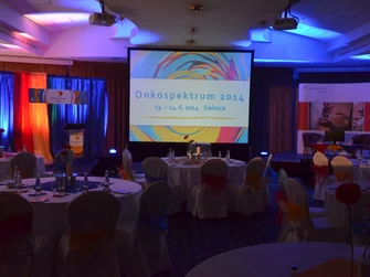 Prenájom konferenčnej techniky,prenájom tlmočníckej techniky,prenájom projekcie,prenájom ozvučenia,prenájom plátna,prenájom LCD,prenájom plazmy.