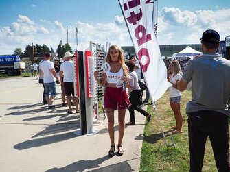 Prenájom LED obrazovky s kompletným servisom a obsluhou veľkoplošných LED obrazoviek pre rôzne podujatia a akcie aj s inštaláciou.