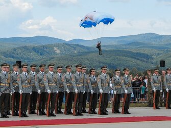 Prenájom LED obrazovky s kompletným servisom a obsluhou veľkoplošných LED obrazoviek pre rôzne podujatia a akcie aj s inštaláciou.