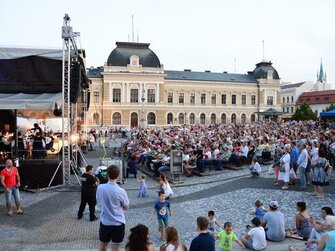 Prenájom led obrazovky v Nitre a video služby pre live stream.