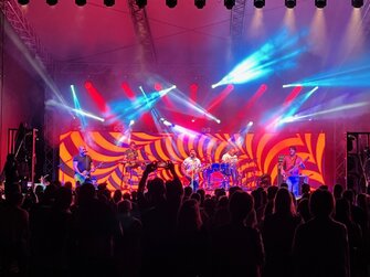 Prenájom stage,prenájom ozvučenie,prenájom pódium,prenájom technika na koncert.