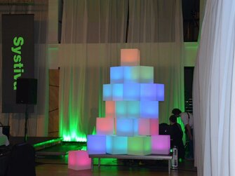 Professional rental services for LED SCREENS, Laser Shows, Lights, SoundLed obrazovka 3,9mm určená na prezentačné účely,rozmer 6,5X3,5m a reklamné pásy 1,2X4,5m.