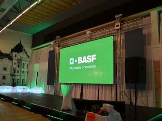 Professional rental services for LED SCREENS, Laser Shows, Lights, SoundLed obrazovka 3,9mm určená na prezentačné účely,rozmer 6,5X3,5m a reklamné pásy 1,2X4,5m.