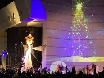 Realizácia a prenájom veĺkoplošná projekcia a led obrazovka na divadle v Nitre.