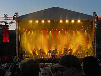 Slávnosti Nitra, milá Nitra 2025,prenájom stage,prenájom pódium,ozvučenie Nitra, led obrazovky Nitra,prenájom video techniky v Nitre,pódium v Nitre.