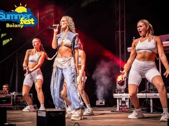 Stage,pódium na koncert.Ozvučenie,osvetlenie na koncert Bošany Summer Fest 2024.
