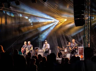 Stage,pódium na koncert.Ozvučenie,osvetlenie na koncert Bošany Summer Fest 2024.