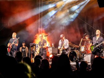 Stage,pódium na koncert.Ozvučenie,osvetlenie na koncert Bošany Summer Fest 2024.