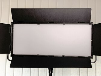 Štúdiové svetlá SL-L900DAT je 150W LED soft svetlo