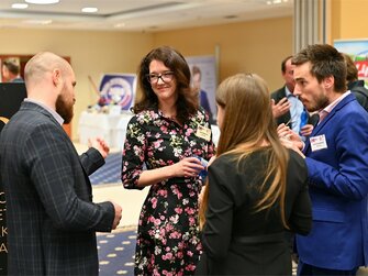 Technické zabezpečenie led obrazovka,prenájom AV techniky,prenájom tlmočníckej techniky.