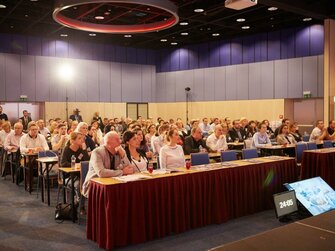 Tlmočnícka a konferenčná technika,tlmočnícke kabíny prenájom.