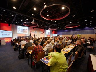 Tlmočnícka a konferenčná technika,tlmočnícke kabíny prenájom.