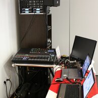 Tlmočnícka technika, konferenčná technika, dataprojektory a premietacie plátna na akcii v Martine