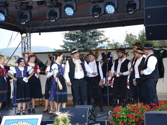 Vinobranie Topoľčianky,pódium prenájom,stage prestrešenie pódia,ozvučenie line array, L-Acoustics SB28,LA12X,ARCS WIDE,FOCUS