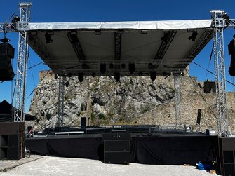Wardruna koncert na hrade Devín.